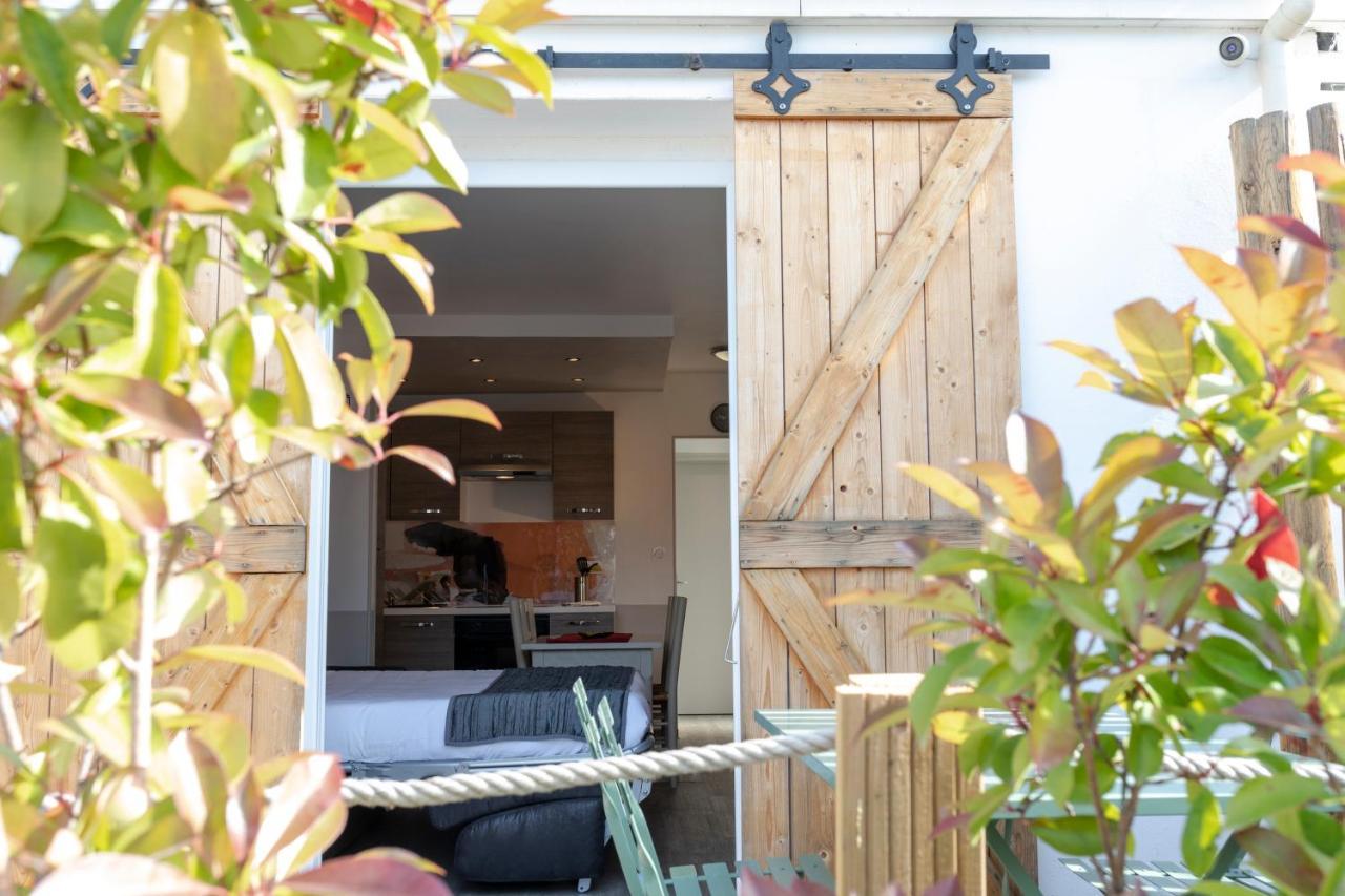 Logis Le Nid Du Pont De Gau Lejlighedshotel Saintes-Maries-de-la-Mer Eksteriør billede