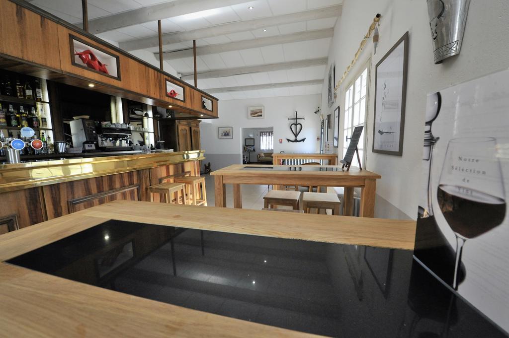 Logis Le Nid Du Pont De Gau Lejlighedshotel Saintes-Maries-de-la-Mer Eksteriør billede