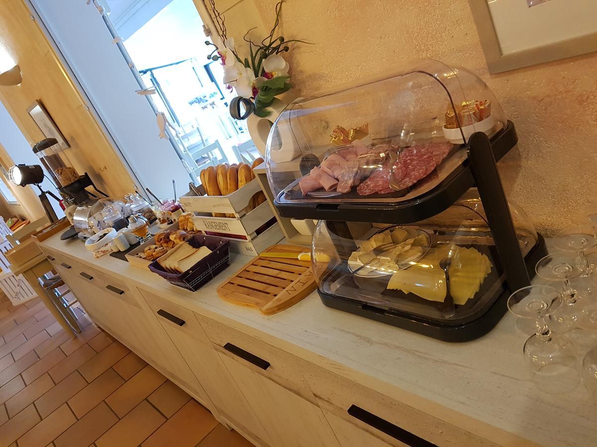 Logis Le Nid Du Pont De Gau Lejlighedshotel Saintes-Maries-de-la-Mer Eksteriør billede